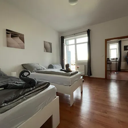 4 Plaza 아파트 브라티슬라바