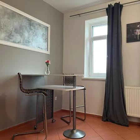4 Plaza Appartement *